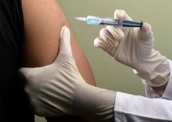 Fischer will deliver the vaccine by Christmas!