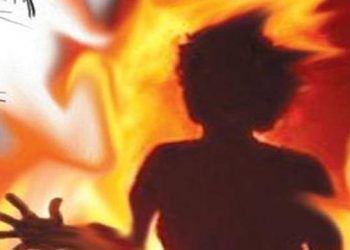 Dad burned her daughter! Cuttack transferred in critical condition, father detained at police station