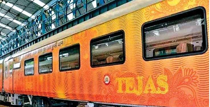 There are no passengers on the Tejas Express, the IRCTC has disrupted traffic.