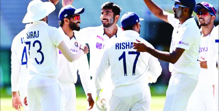 The bowlers started with Australia, limited to 195, India 37/1