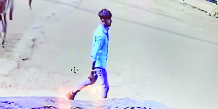 Journalists beaten and looted