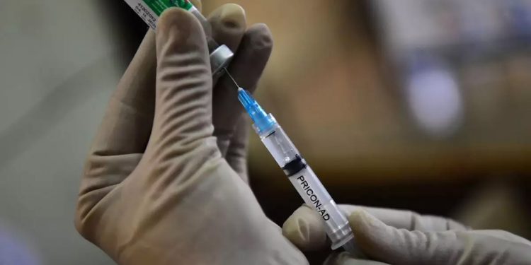 In the second phase, Prime Minister Modi and the chief ministers of various states may be vaccinated