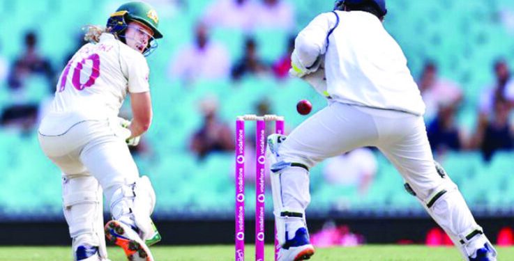 Australia 14/2 on Labour’s first day interrupted by rain: Labusan, Pakski handle