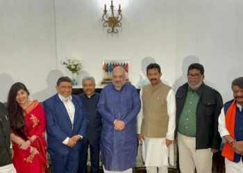 In the presence of Amit Shah, five senior Trinamool Congress leaders, including a former minister, joined the BJP