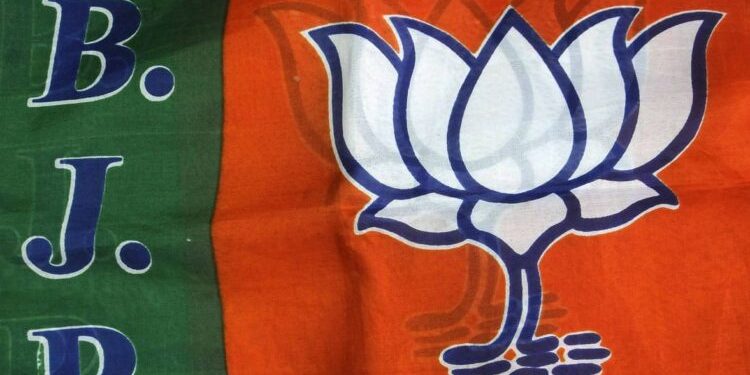 Crisis in BJP over leaders from other parties