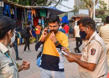 Mumbai fines Rs 7.5 lakh a day from 23,000 people who do not wear masks