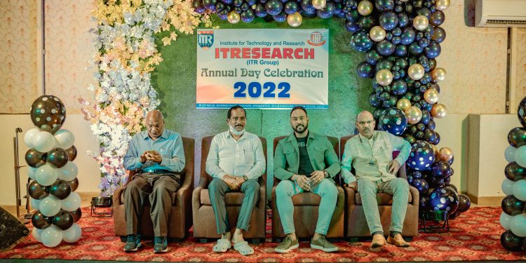 Sri Ananta Narayan Jena joins as Chief guest during ITRESEARCH Annual day 2022