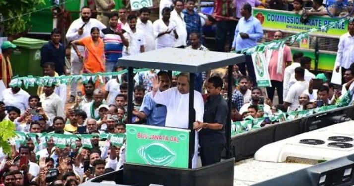 Naveen Returns to Odisha