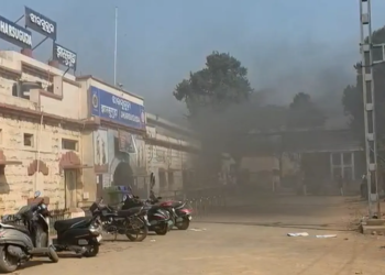 ଝାରସୁଗୁଡ଼ା ରେଳ ଷ୍ଟେସନରେ ଅଗ୍ନିକାଣ୍ଡ